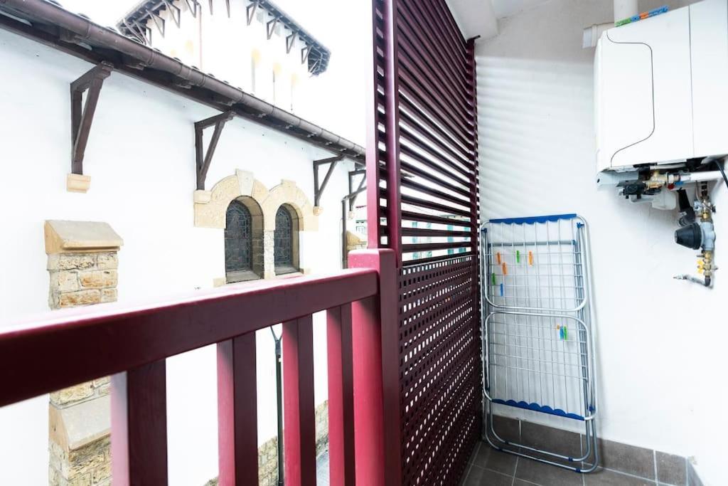 Portuko. Basquenjoy Apartment Hondarribia Bagian luar foto