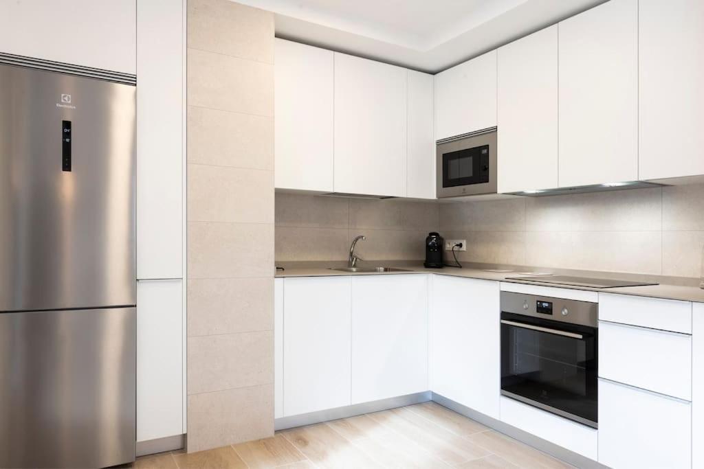 Portuko. Basquenjoy Apartment Hondarribia Bagian luar foto
