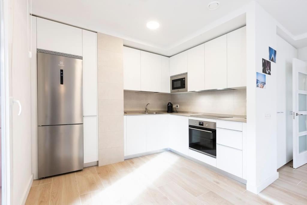 Portuko. Basquenjoy Apartment Hondarribia Bagian luar foto